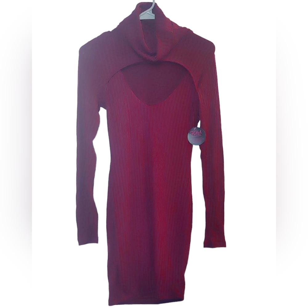 💜 Ribbed Burgundy Turtleneck Dress with Cut Out